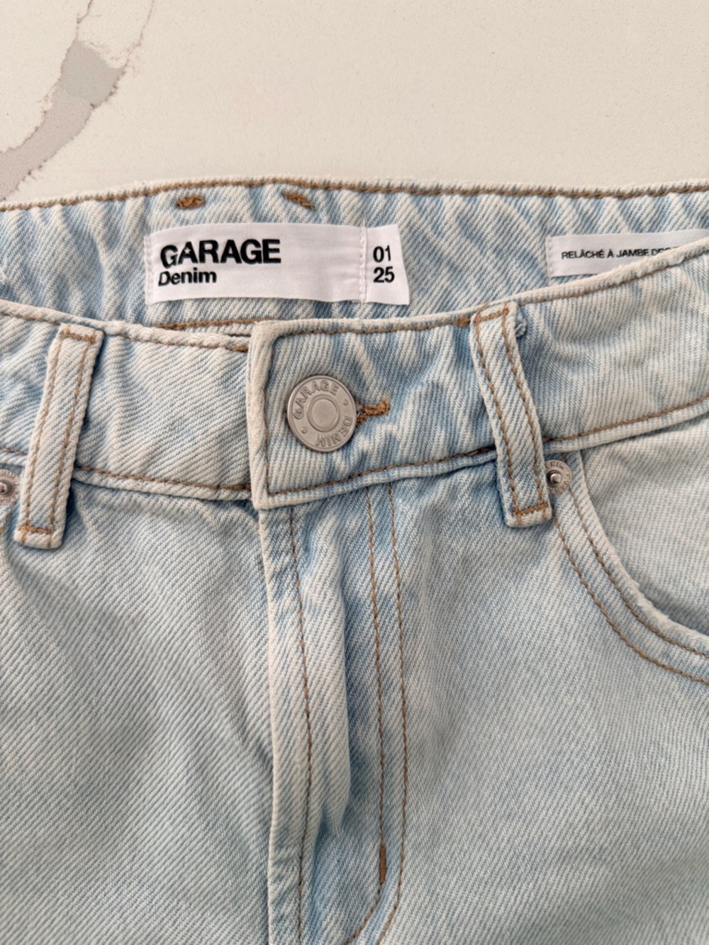 GARAGE Light Blue ripped Jeans